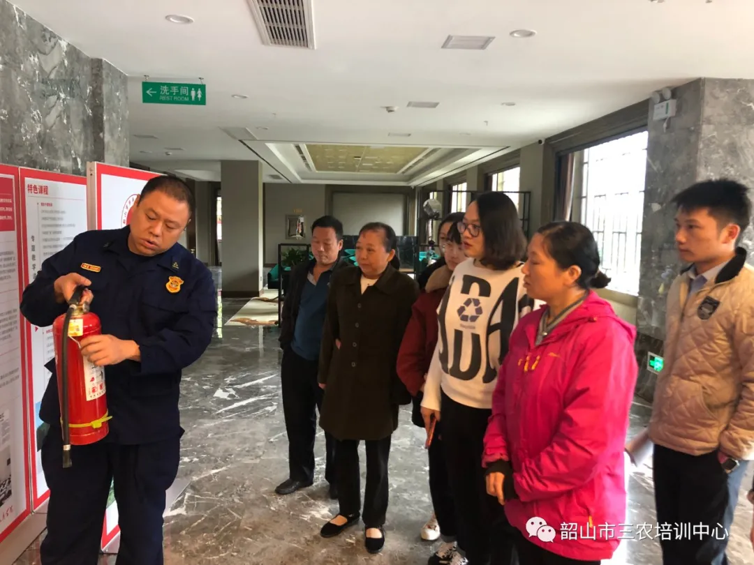 安全第一 警鐘長(zhǎng)鳴——三農(nóng)基地開(kāi)展2020年消防安全培訓(xùn)(圖4)