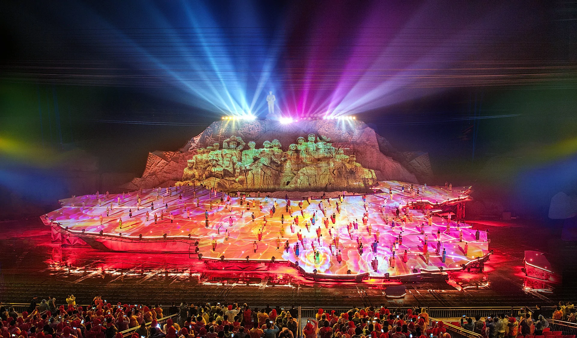 《中國出了個毛澤東》韶山潤澤東方劇場(圖2) 《中國出了個毛澤東》韶山潤澤東方劇場(圖2)